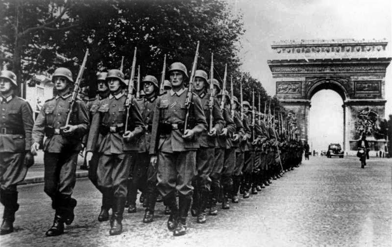 patrouille allemande Champs-Elysées